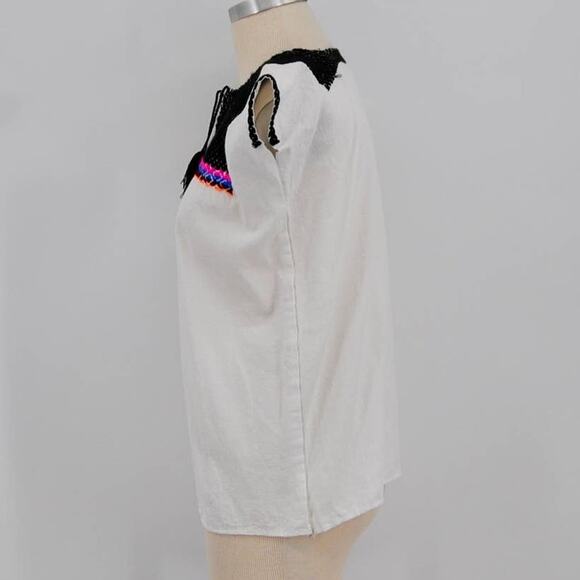 Vintage Embroidered Blouse - Picture 2 of 4